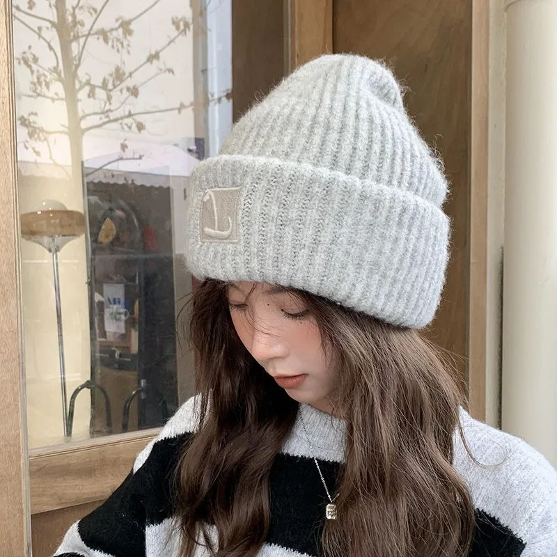 Large Head Size Woolen Hat for Women: New Style Loose & Warm Slouchy Beanie for Autumn & Winter, Knit Ear-Warming Hat