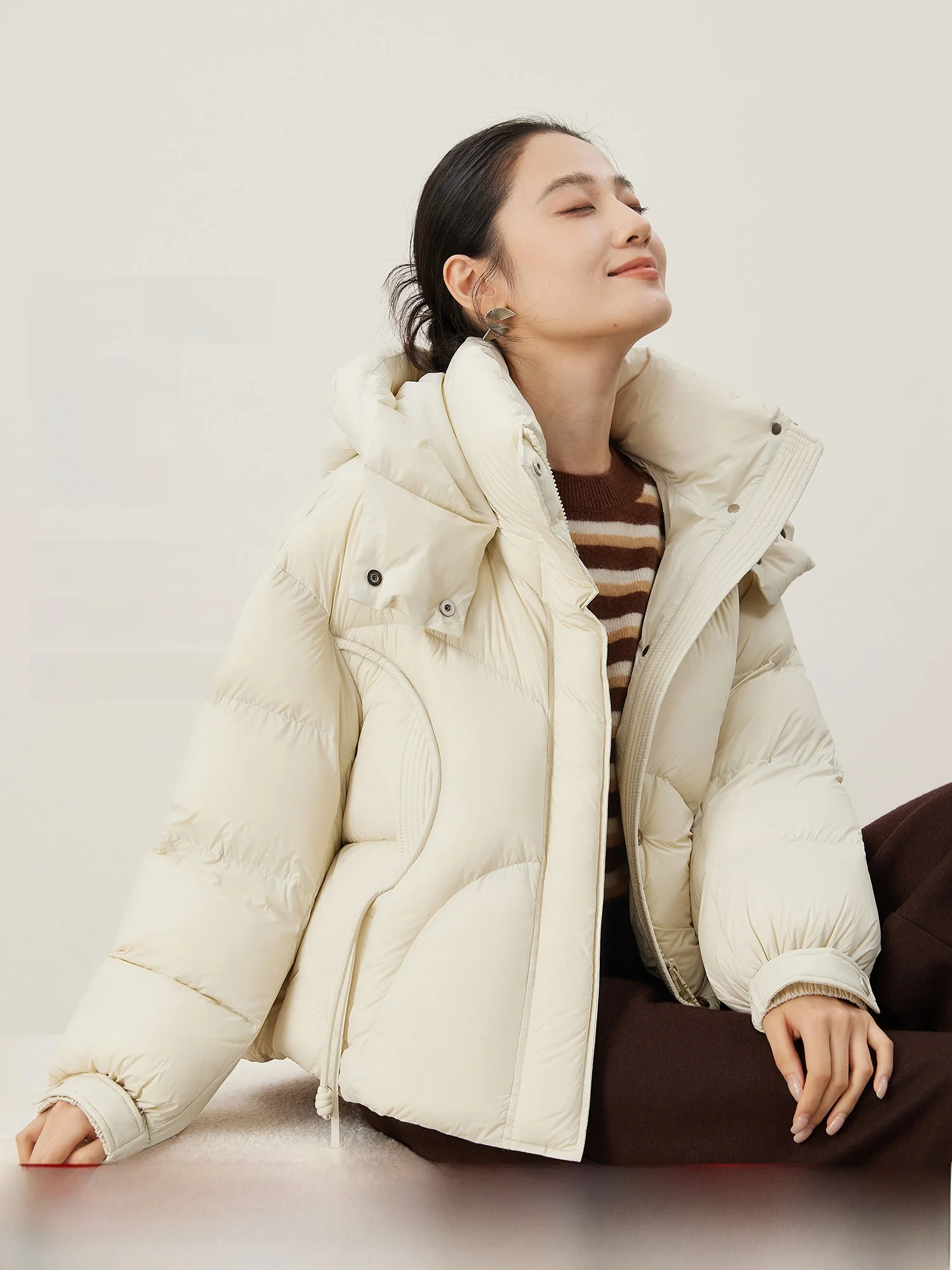

Mijia High Quali 90 White Du down ort Puffer Jaet with Dstring Collar And Wave Stitch Design for Women Autumn Winter