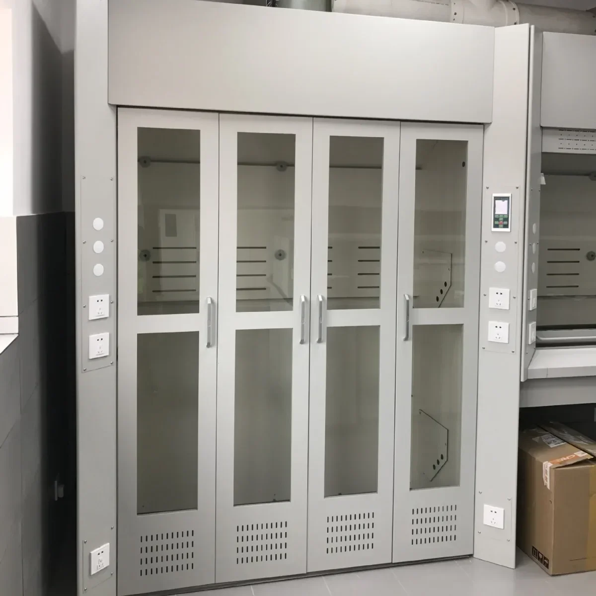 All-steel Ventilated Walk-in Fume Hood With Independent Fan Laboratory Exhaust Cabinet