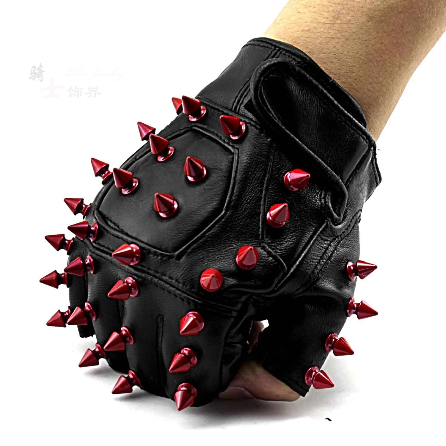 Personalized rivet half finger performance gloves, trendy men's punk leather gloves