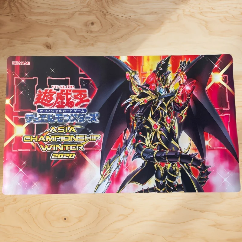 600x350mm Yu-Gi-Oh! Tapete de Juego de Cartas Coleccionables Red-Eyes Dark Dragoon 2020 Champion, 1.5mm, Borde Sin Costuras, Tapete de Goma Individual para Juegos de Cartas