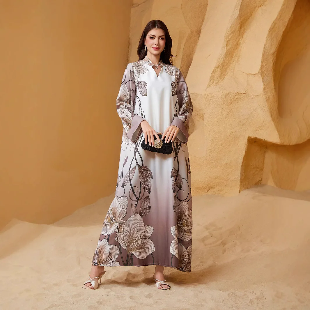 Middle East Saudi Arabia Muslim Luxury Fashion Islamic Women's Robe Printed Nail Bead Hot Diamond V-neck Flip Sleeve Dress 2