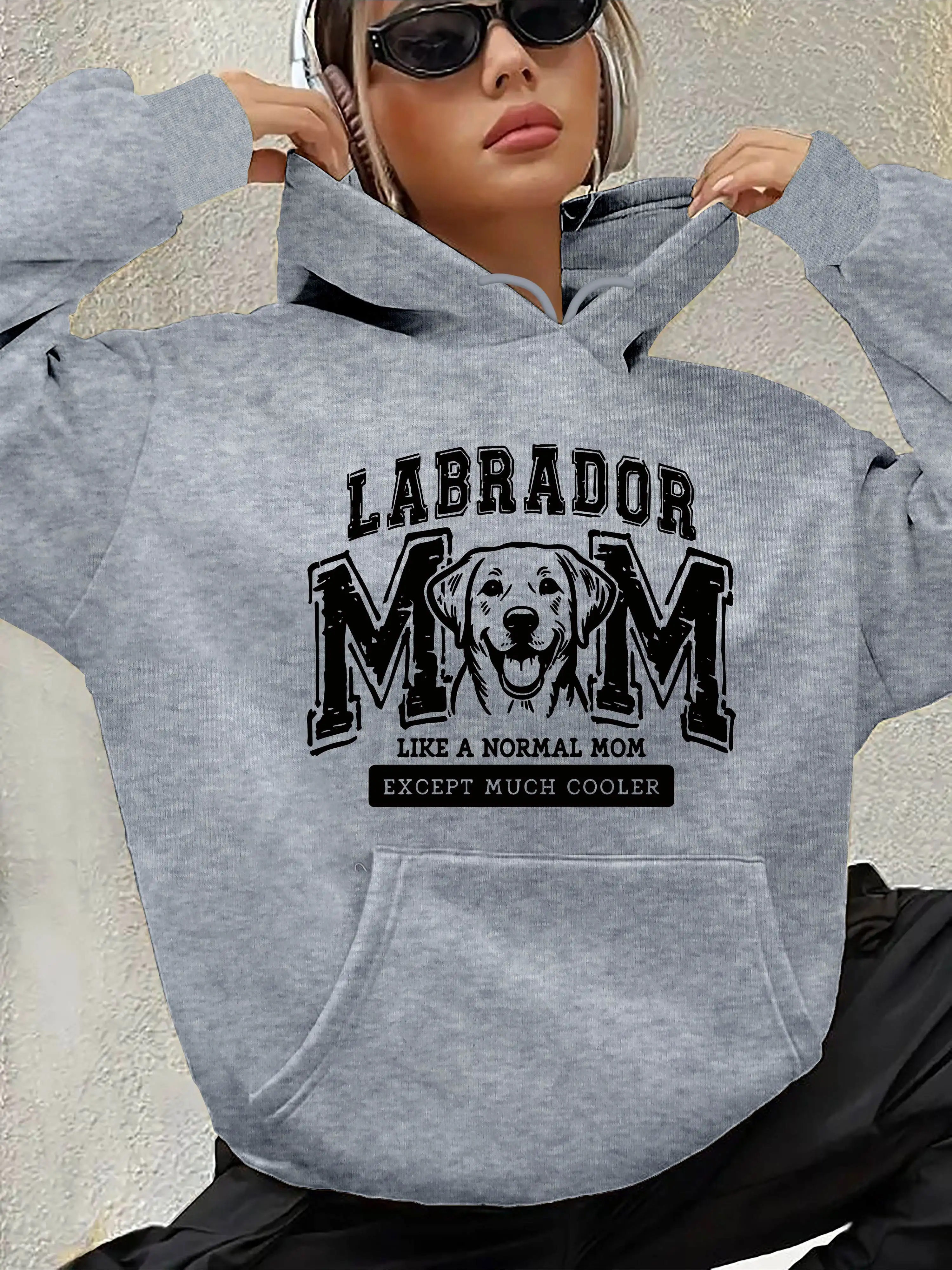 Women's Labrador Mom Print Hoodie Sweatshirt Long Sleeve Sweatshirt Pullover Tops Streetwear Fashion Autumn Winter Clothing