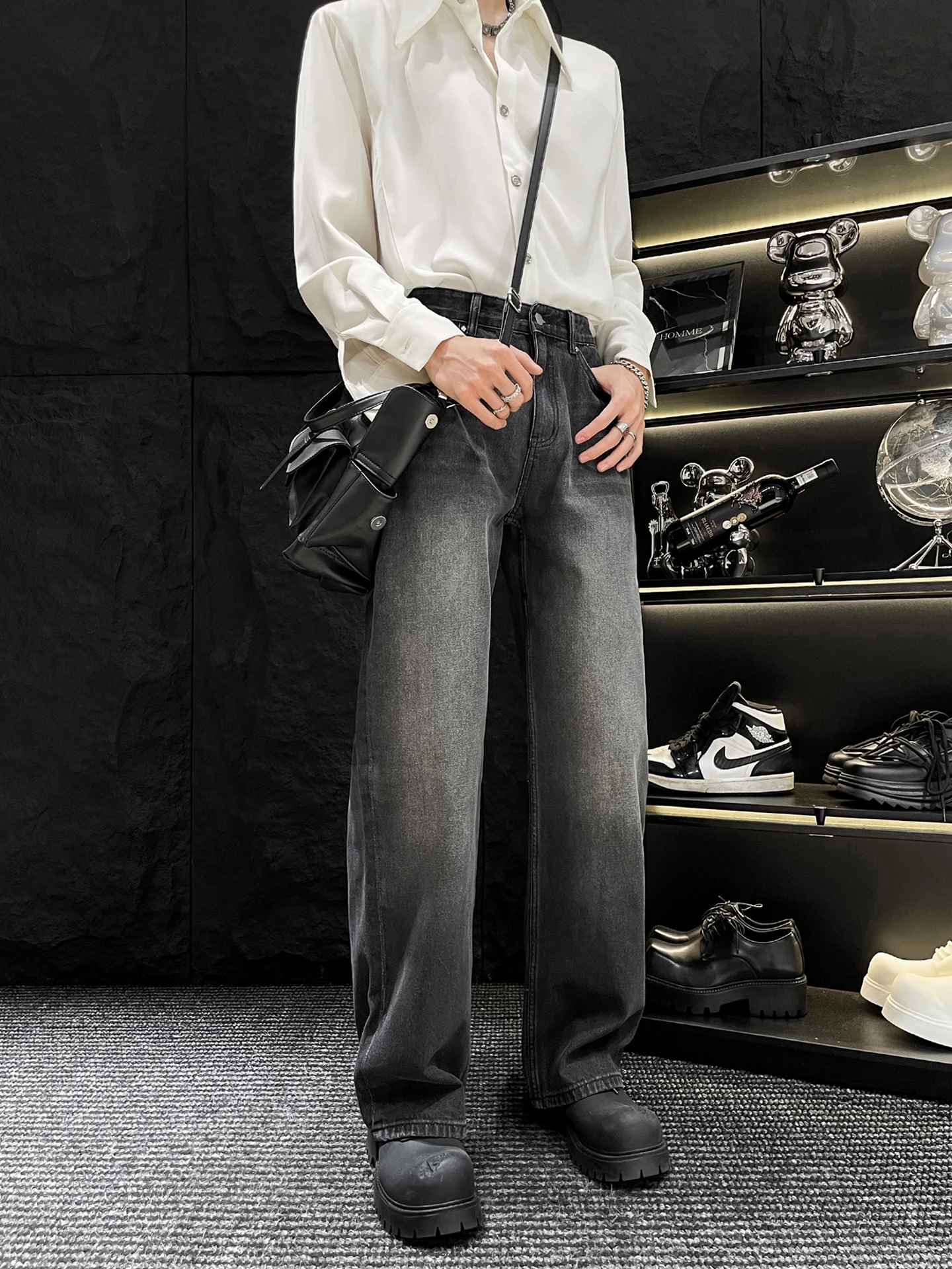 

Retro Waed Rivet Denim Jeans Men's Loose Wide Leg Straight Cut Trendy Long Trousers Autumn Season Casual Comfortable Fit