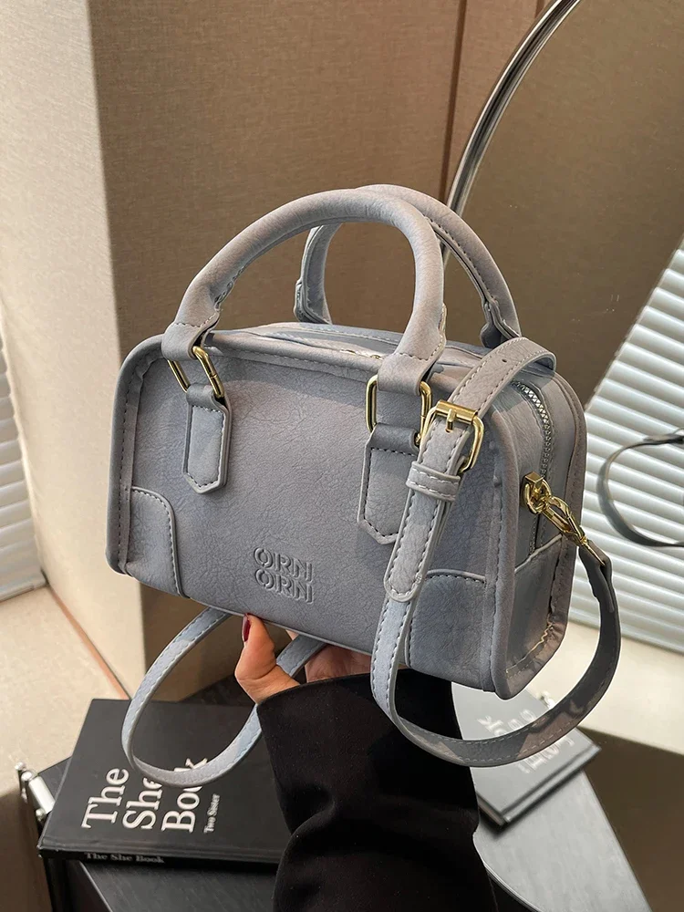 

2024 Trendy Small Pillow Bag for Women Solid Color Versatile Short Handle Handbags Spring New Zipper Crossbody Bags