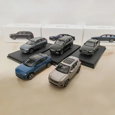 Diecast 1:64 Scale Volvo XC90 S90 V90 XC40 C40 XC60 Vehicle Alloy Car Model Toy Collectible Ornament Souvenir Toys Cars Display