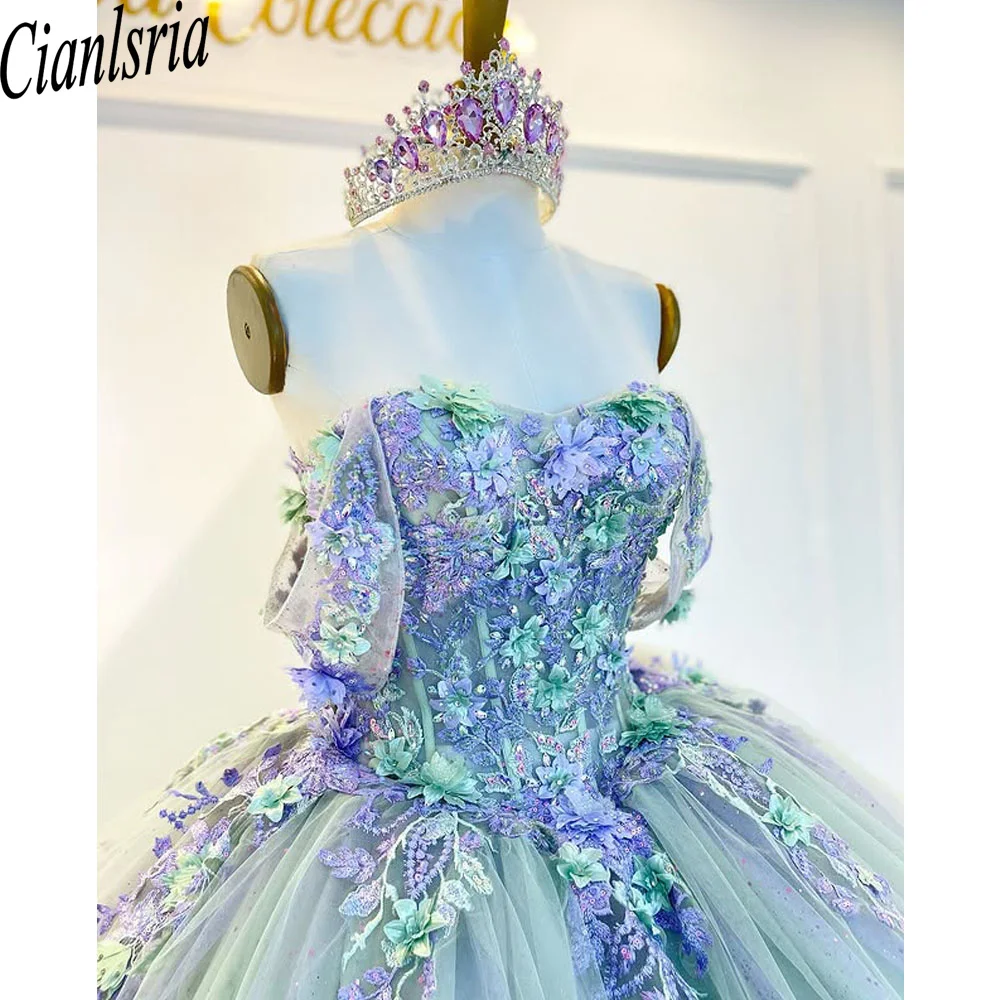 

Luxurious Ball Gown Quinceanera Dresses for Girls Off the Shoulder Layered Vestidos De 15 Quinceanera Customized
