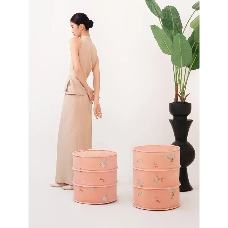 I see Qingshan removable washable Chinese French retro style light luxury high-end velvet embroidery makeup stool shoe changing