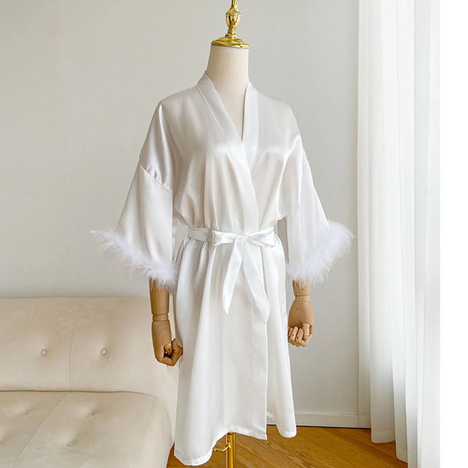 New Sexy Kimono Wedding Bride Morning Robe Silk Feathers Sleeve Pajamas Long Sleeved Outer Robe Seasons Wine Glass Pajamas