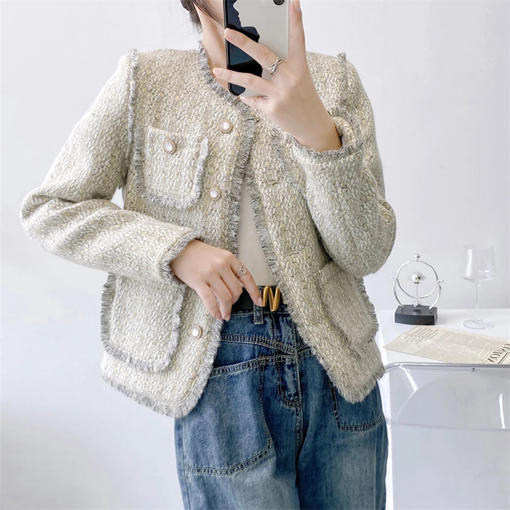 Elegant Women's Chic Coat Jacket Autumn Winter Warm Long Sleeve Button Streetwear Female O-neck Big Pocket Frayed Cropped Top