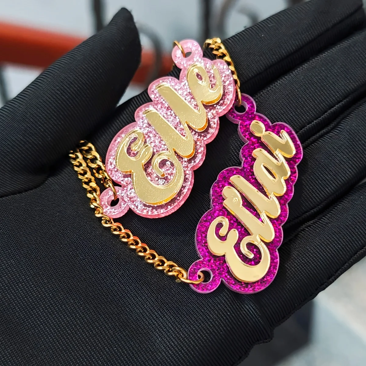 Collier acrylique personnalisé avec nom personnalisé, collier neutre, cadeau d'anniversaire, collier de personnage de dessin animé, boîte cadeau gratuite