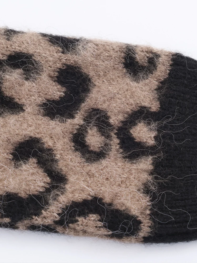 Cardigan in maglia jacquard con stampa animalier girocollo versatile ed elegante alla moda da donna di nuovo arrivo in stile europeo.