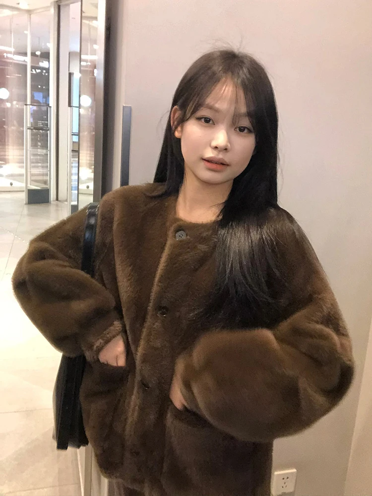 

Winter Thiened ort Sle Young Women's Faux Mink Jaet Inteated Leather Fur Coat Trendy Small Size Fluffy Outerwear