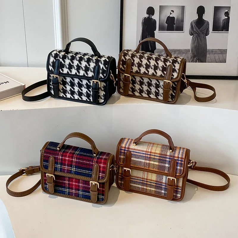 

Japanese Style Plaid Cloth Handbag Designer Crossbody Phone Bag For Women Small Square Bag Purse Versatile Flap Messenger Bag