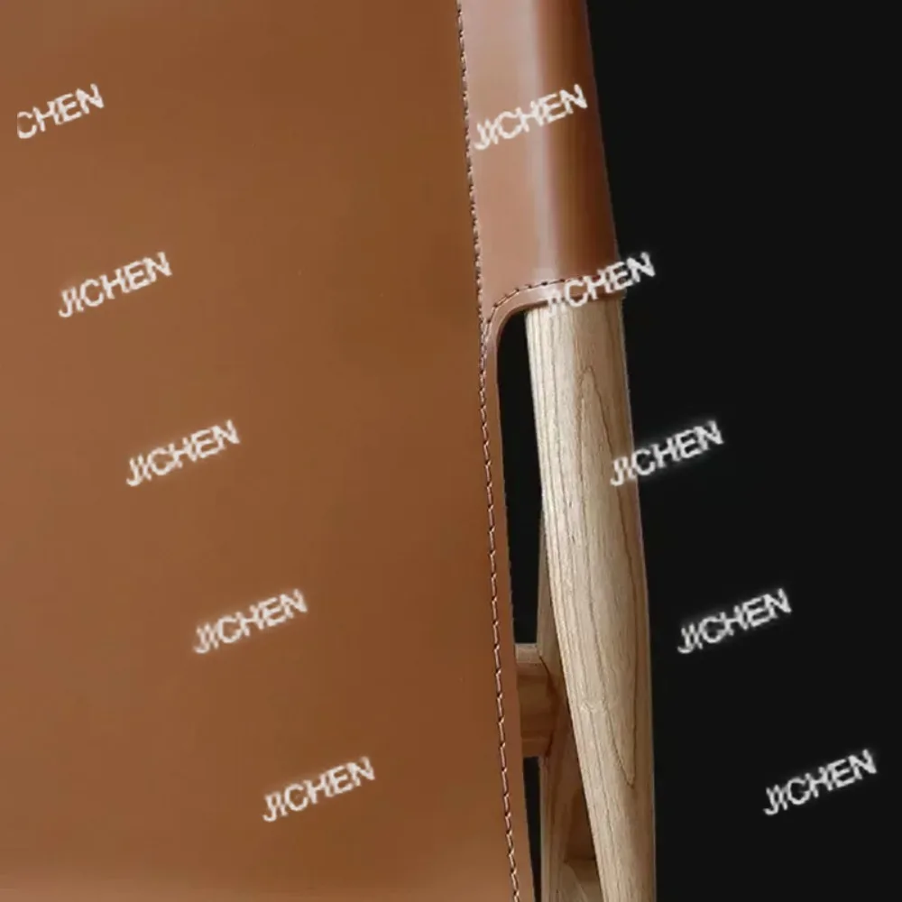 كرسي طعام مصنوع من الجلد ذو سرج إيطالي مصمم من الخشب البسيط كرسي طعام فاخر من الخشب الصلب أثاث منزلي من Sedie WKDC #2