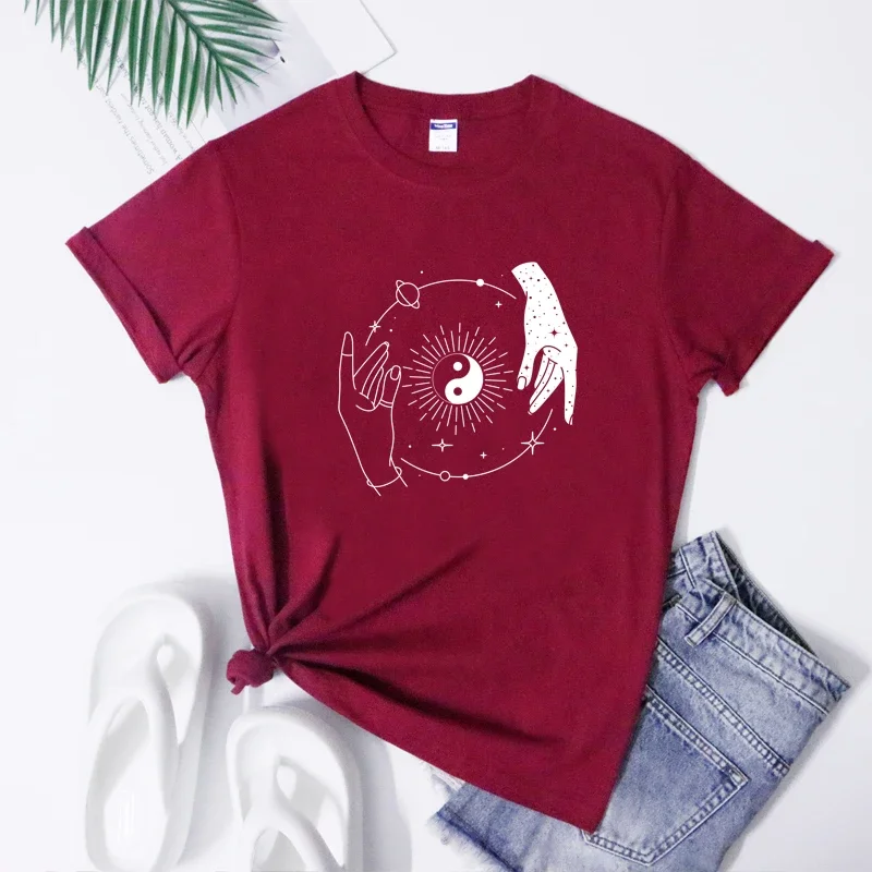 Mystical Yin Yang Witchy Hands T-shirt Celestial Women Find Balance Tshirts Aesthetic Trust The Universe Wicca Tee Shirt Top