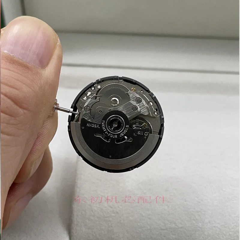 Watch accessories: Japanese original brand new NH35A NH36 movement Seiko fully automatic mechanical movement White calendar