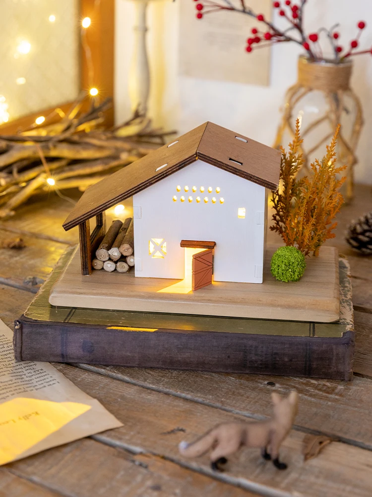 Nordic Wood Miniature House Model Office Desktop Ornament Home Decoration Housewarming Glowing Decompression Healing Friend Gift