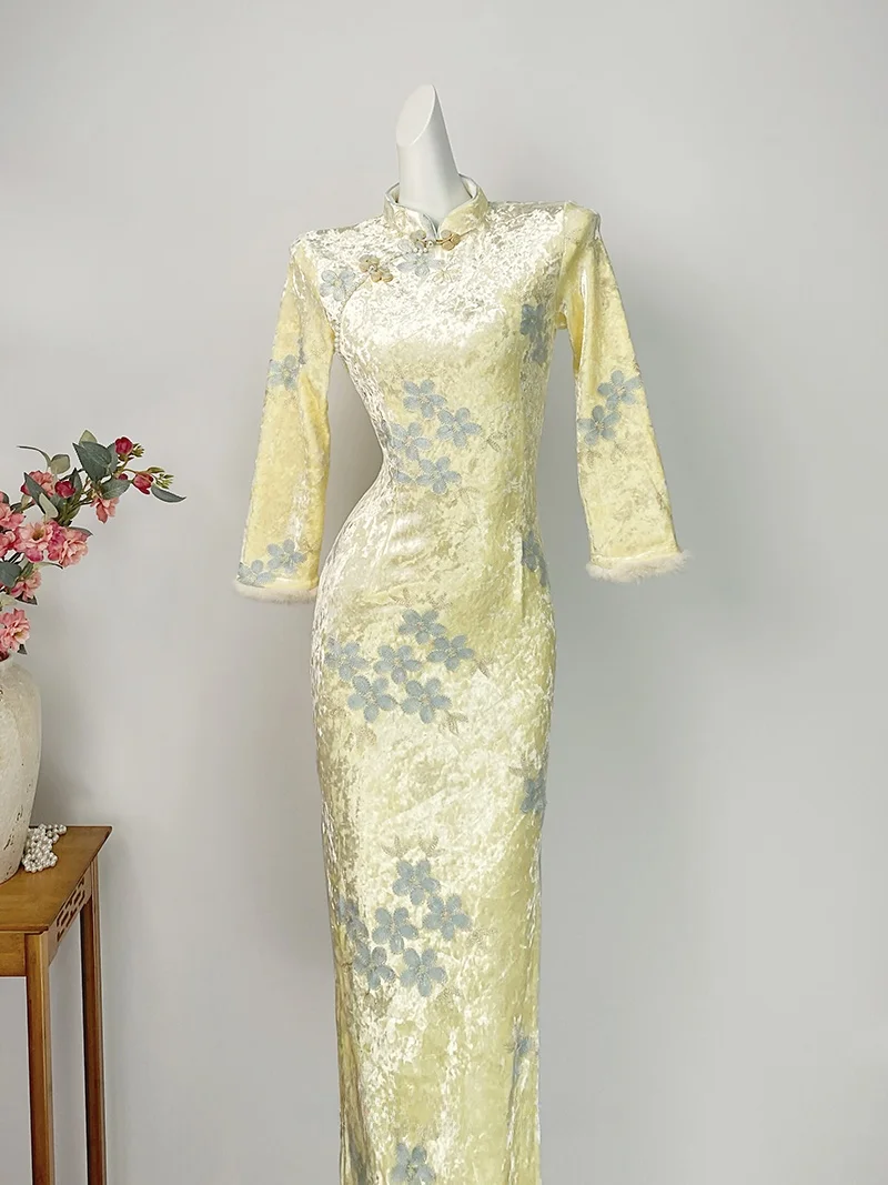 

Yellow New Chinese Sle Thiened Long Sve Fce Lined Young Women's Winter Warm Daily Long Qipao Dr