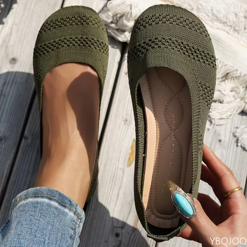 春の新作 通気性メッシュシューズ シンプルラウンドトゥ 浅履き ソフトソールシューズ おしゃれ 多用途 レディーススニーカー