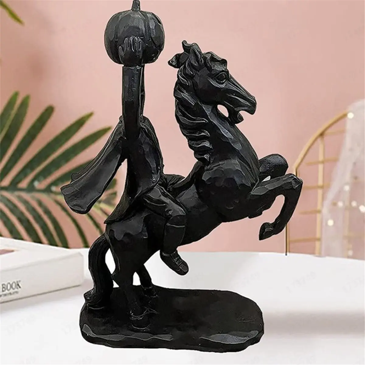 M09K Headless Horseman Statue Horror Resin Handcrafted Headless Horseman Halloween Decor Sculpture