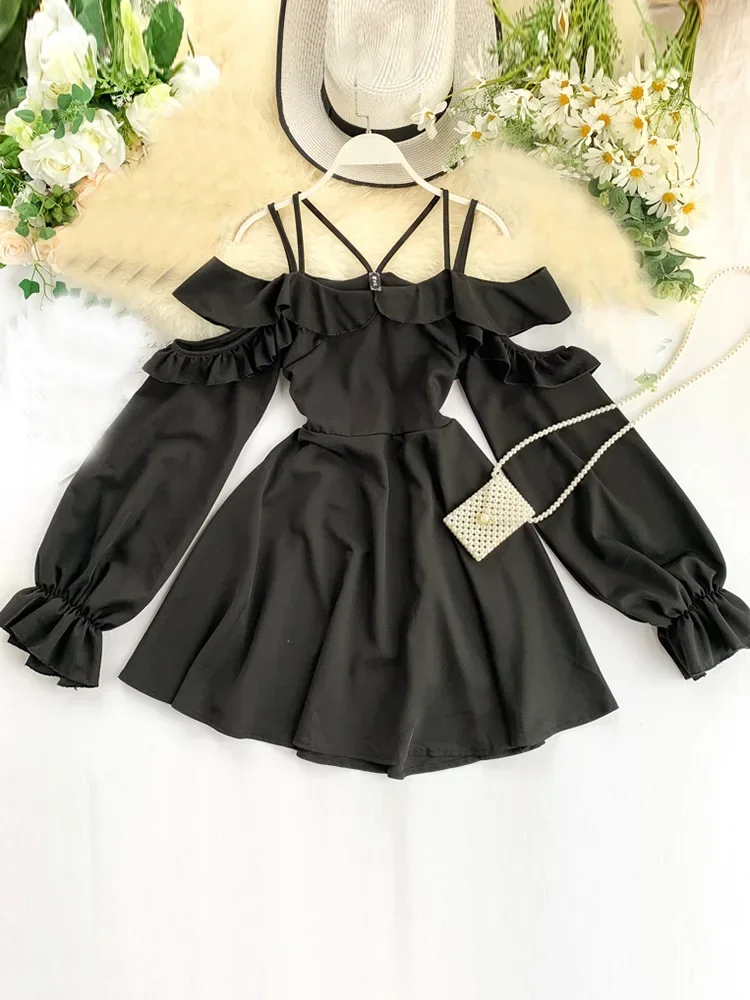 Women\'s Spring Summer New Dress Hollow Shoulder Ruffled Puff Sleeve A-line Dress Women Empire Slash Neck Short Dress ML733