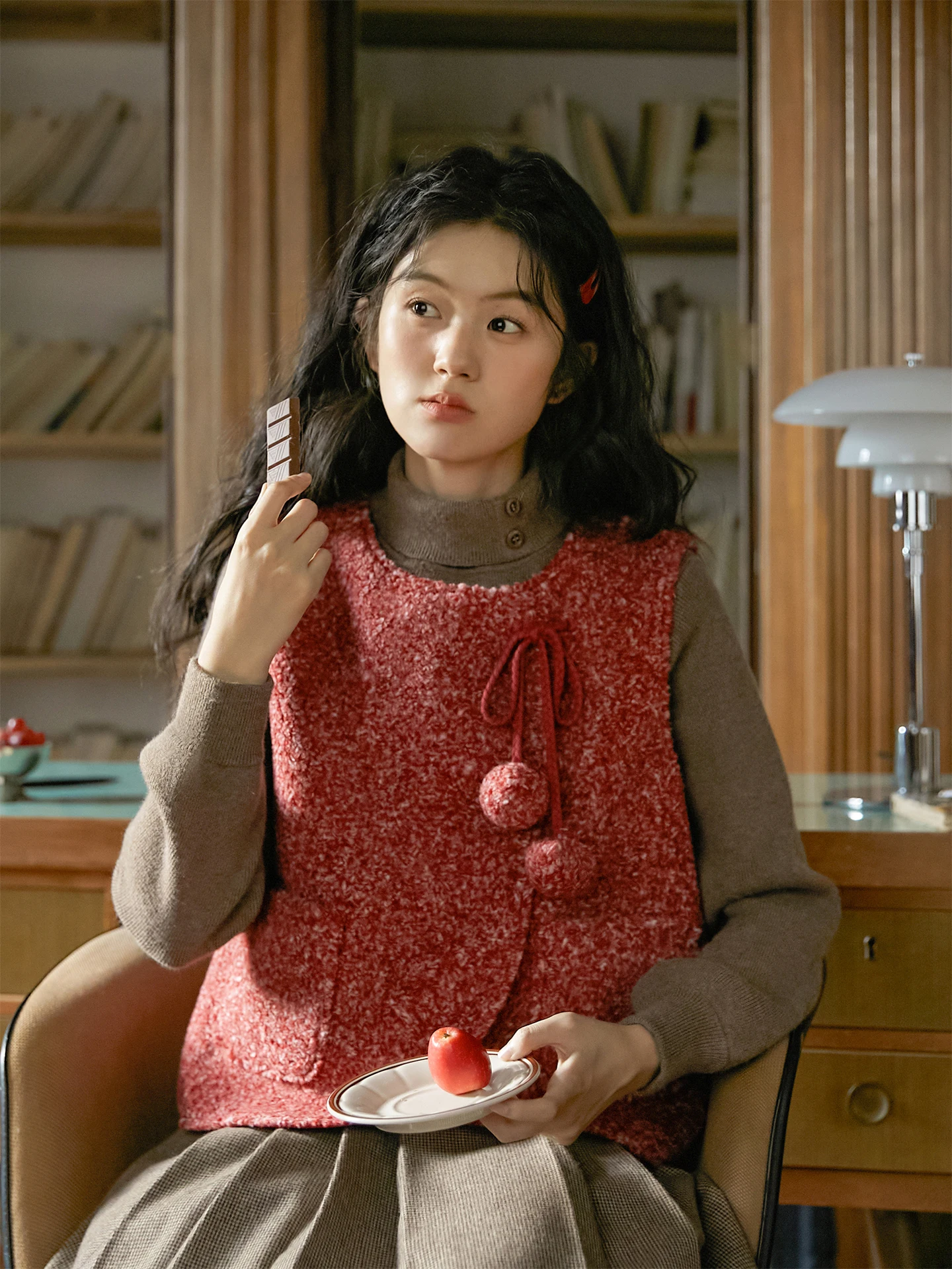 

Nesoulum Retro Red Dot Particle Tie Ball Vest Women's Winter Layering Vest round Ne No Button Pure Color Design