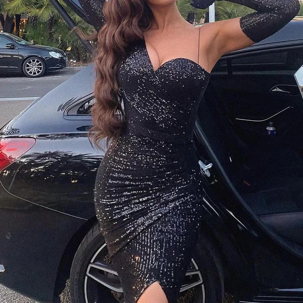

Sequined Zipper Back One Shoulder Long Sleeves Floor Length Front Slit Sweep Train Temperament and Luxury Special Occasion Gowns