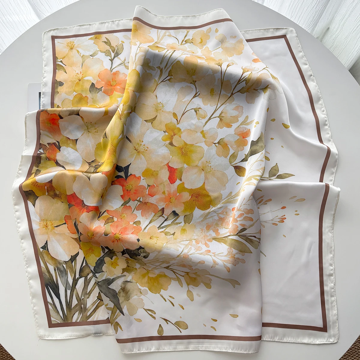 2026 Damen Eleganter Schal mit Ölmuster, Imitationsschals, quadratische Haarbänder, Foulard, Damen-Bandana, Halstuch, Stirnbänder – Detail 2