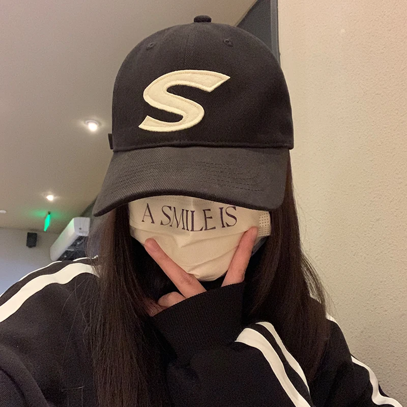 

Casual All-match Baseball Cap Fashion Female Instagram Blogger Duck Hat Street Shot Outdoor Face Small Wide Visor Hats Man