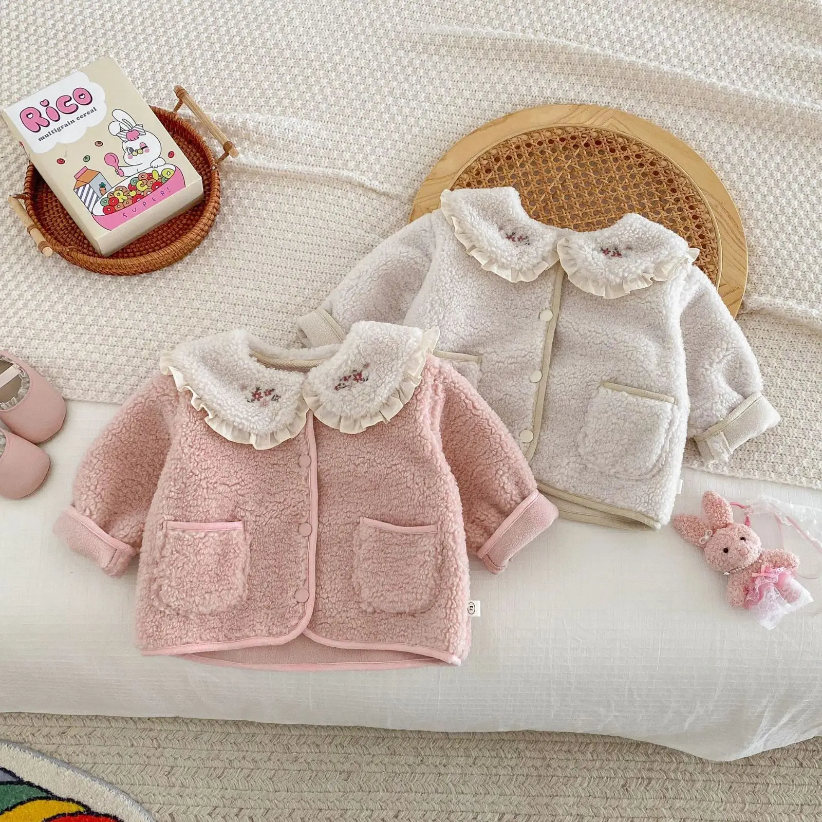 

2025 Winter New in Kids Baby Girls Thicken Plush Warm Top , Children Collar Outfits Embroidery Jacket 0-5Y