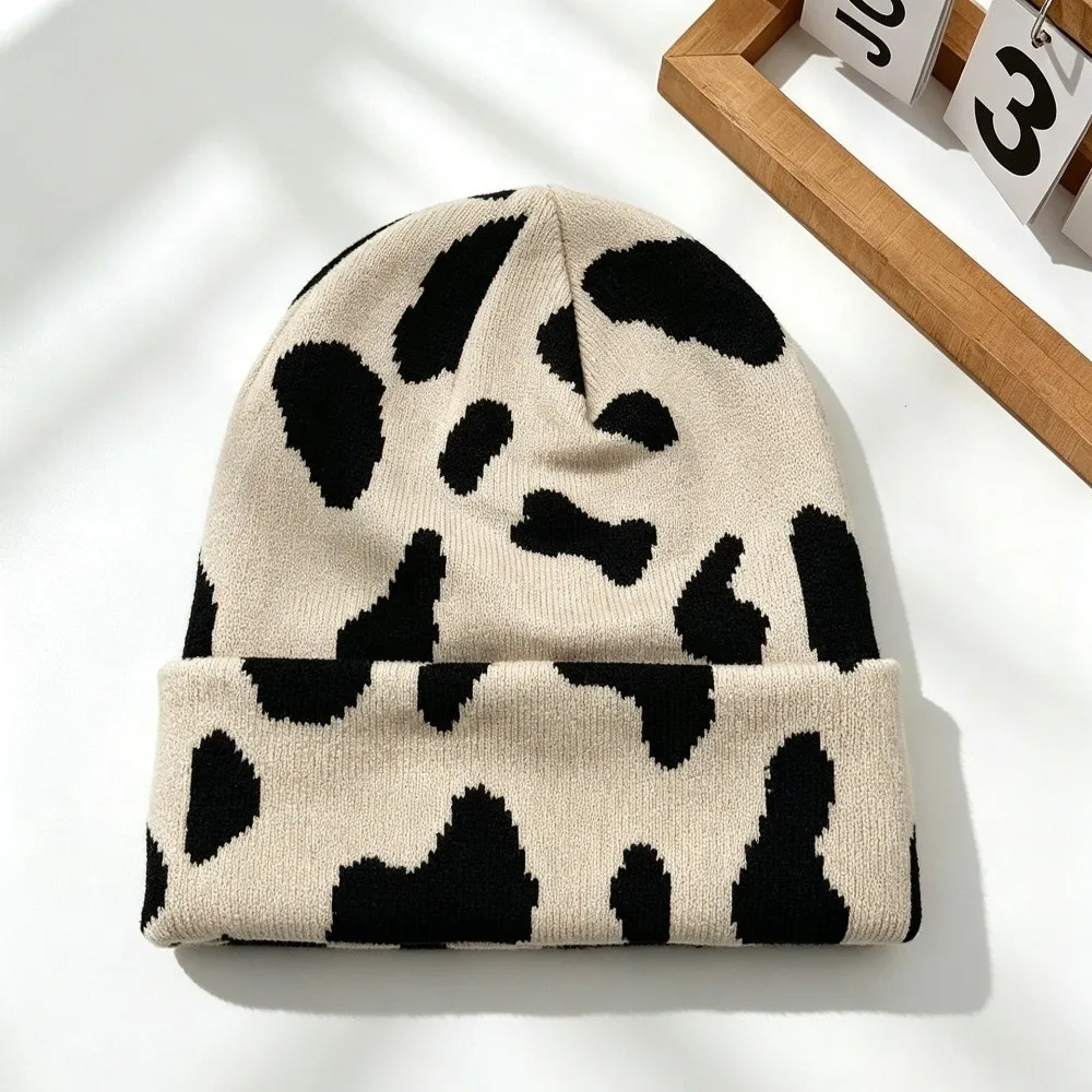 Casual Thickened Cow Pattern Knitted Hat Ear Protection Elastic Pullover Hat Keep Warm Windproof Winter Beanie Hat Women