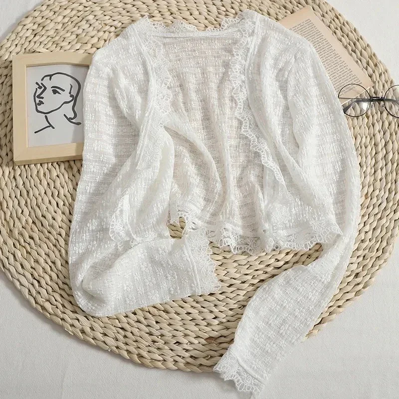 Bijgesneden roze kanten shirts damesmode pure witte blouses met lange mouwen zomer Koreaanse casual all-match tops