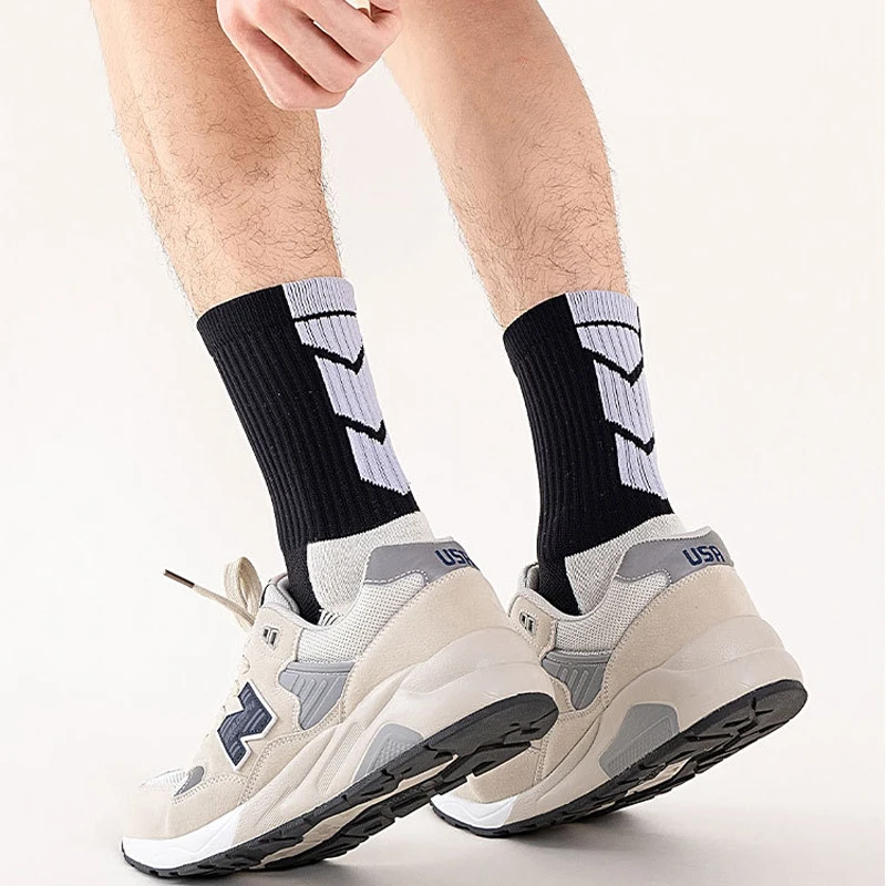 3 Pasang Kaos Kaki Sepak Bola Anti Selip Pria, Kaos Kaki Sepak Bola Solid Arrow yang Dapat Bernapas, Kaos Kaki Olahraga Lari dengan Lapisan Tebal dan Grip Silikon Nylo