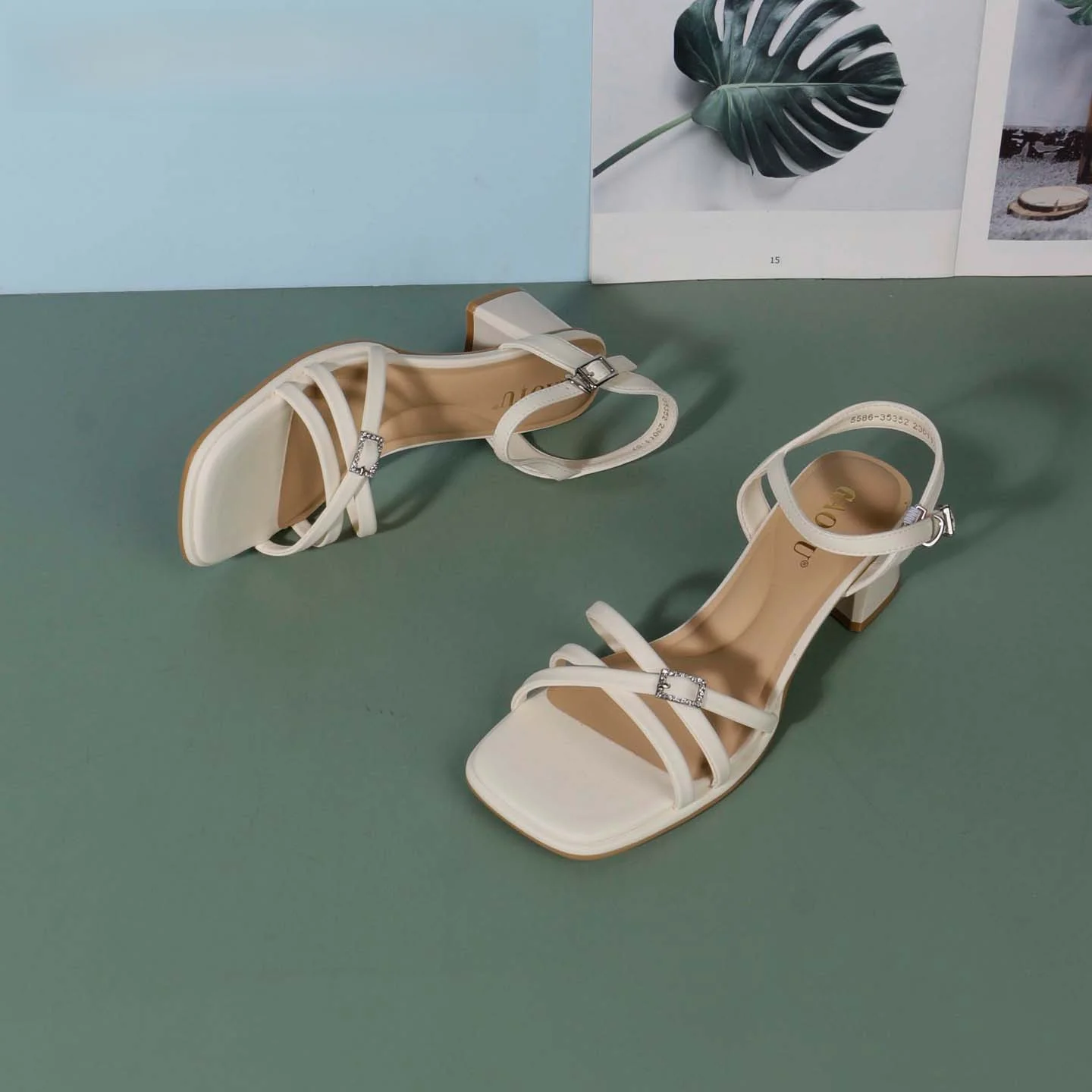 

Модные сандалии с открытым носком на квадратном каблуке, женские летние новые шлепанцы с высокой моей, ультратонкая волокнистая верхняя резиновая подошва