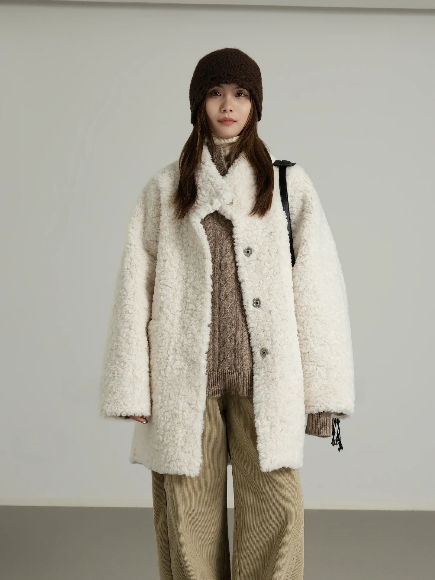 

Loose Fit Lamb Fur Jaet Women's Autumn Winter Coat Stand Collar Eco Friendly Inteated Leather And Fur Medium Length Outer...