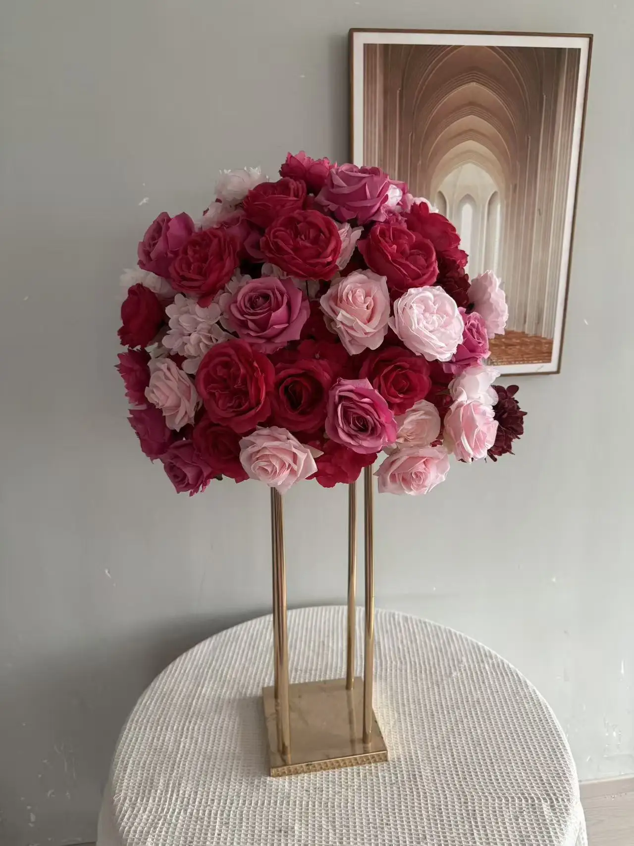 Großhandel Fuchsia Künstliche Rosenblütenkugel Hochzeitsgang-Dekoration Tisch-Mittelstück Fenster- und Ausstellungsstand Kunstblumenkugel – Detail 3