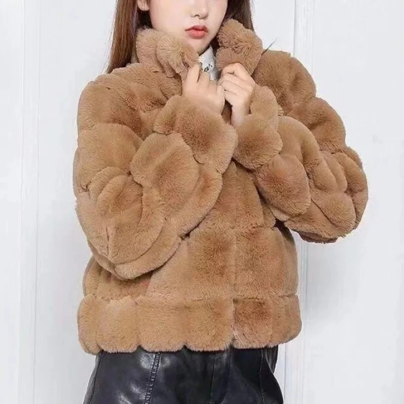 

Trendy Women's French Faux Fur Coat - Thickened Mink & Rex Rabbit Fur, Fluffy Warm Plush Top, Elegant Versatile Winter Outerwear