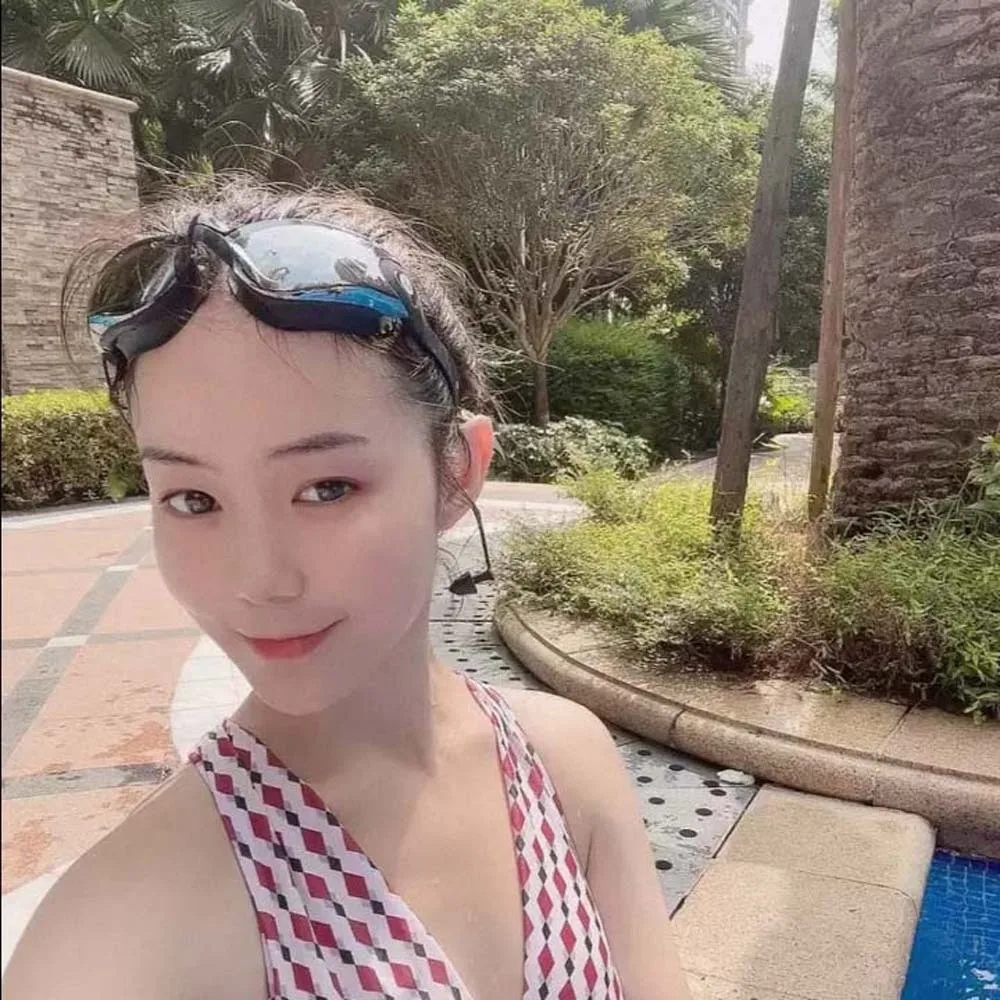 

Waterproof Myopia Swim Goggles Electroplating Dazzling Colors Swim Glasses with Earplugs PC 3D Fit Anti-fog Swimming Eyewear