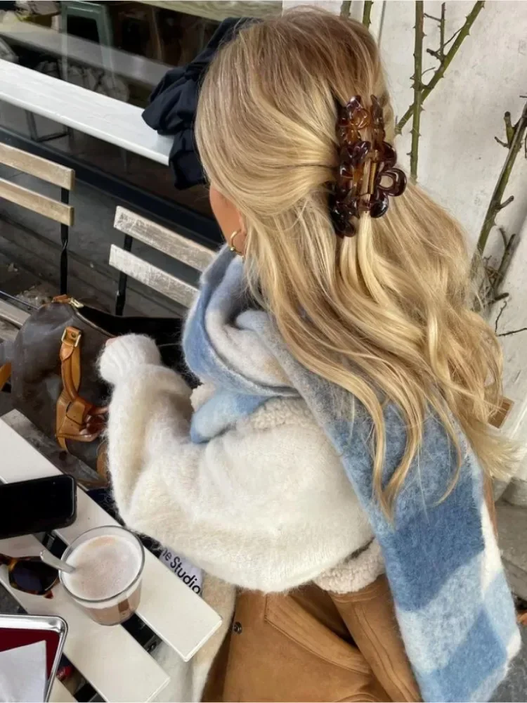 Faux Leather Fur Vest For Women Elegant Turndown Collar Sleeveless Warm Jackets 2025 Winter Chic Casual Female Waistcoat Vests