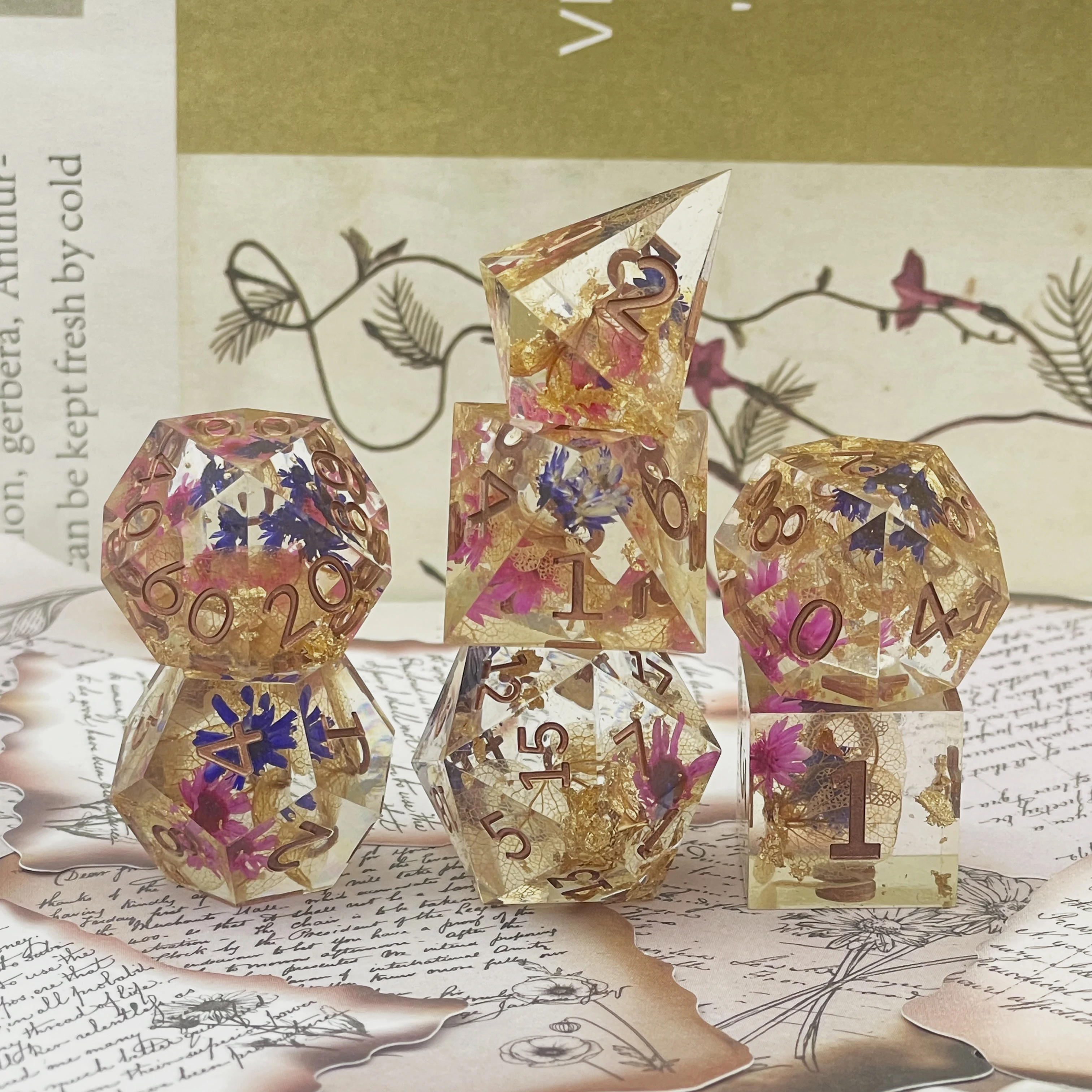 7Pcs Resin material dice Dried flower series Polyhedral multi-color digital decorative game Party board game Entertainment dice