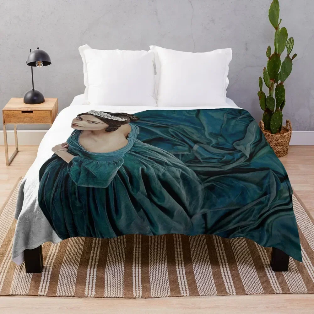 

Victoria Throw Blanket Stylish Decor Blanket Gift for Friends Roommate