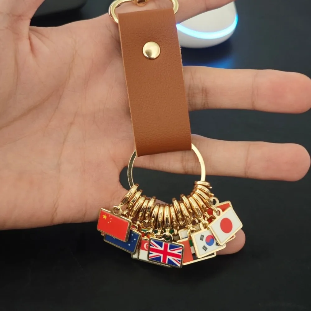 Travel Commemorative Keychain Exquisite National Flag Collection Travel Footprint Square Pendant Lobster Buckle Gift