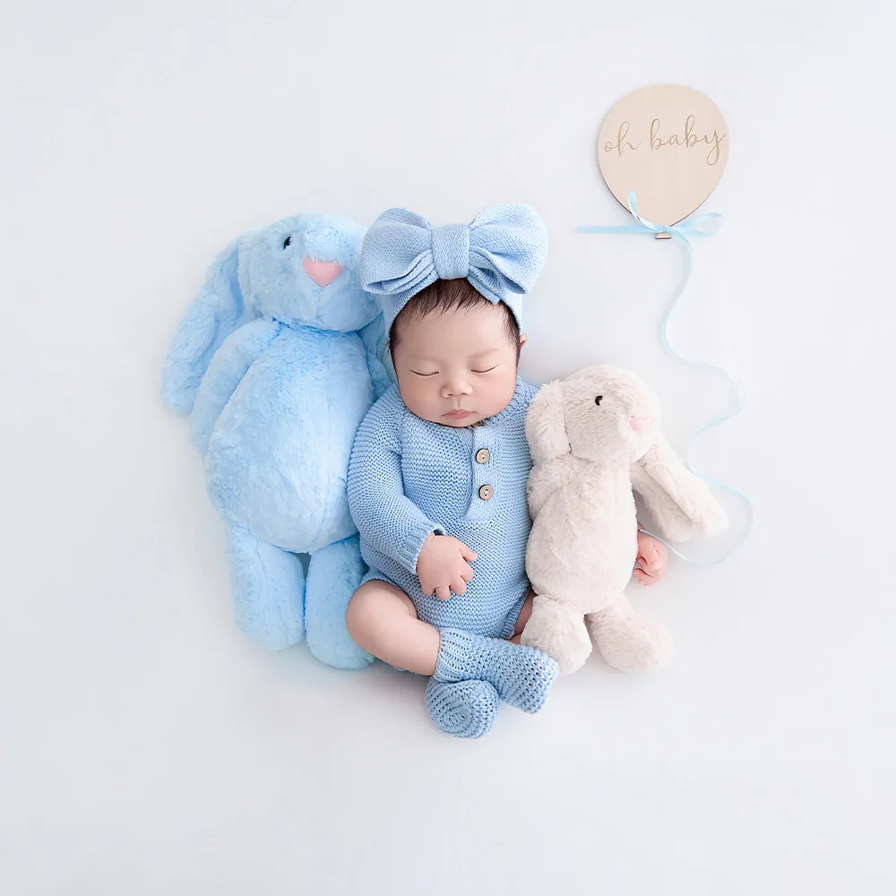 Baby Growth Memory Photography Props Set Handmade Knit Baby Photo Outfit Bow Headband Plush Bunny Props for Baby Milestone Shoot