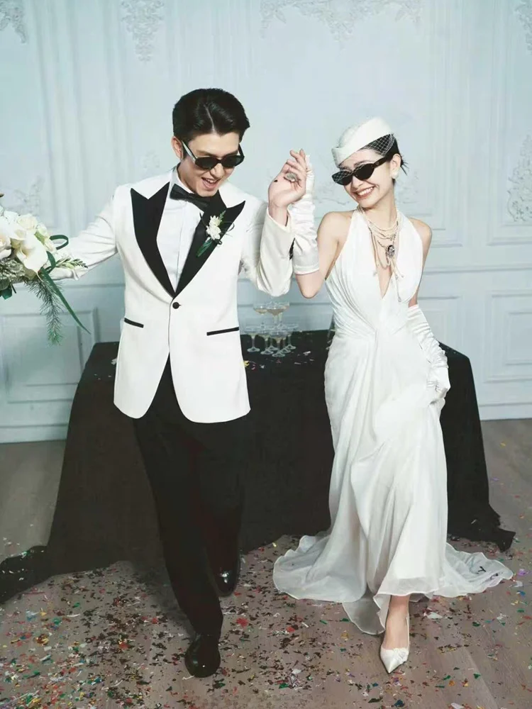 

Элегантное свадебное платье-русалка для фотосессий, создающее особую атмосферу, в ретро-корейском стиле, для парных портретов