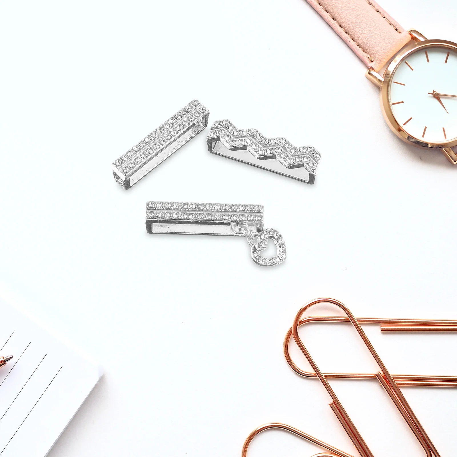 

3Pcs Metal Watch Strap Charms Elegant Rhinestone Decorations for Silicone Bands Stylish DIY Watchband Accessories for Unisex