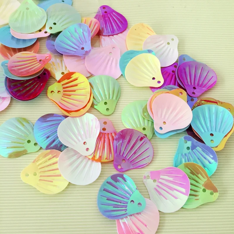 100 pieces of 18 * 20mm seashell shaped sequins mixed with PVC extruded loose and colorful LDIY decoration