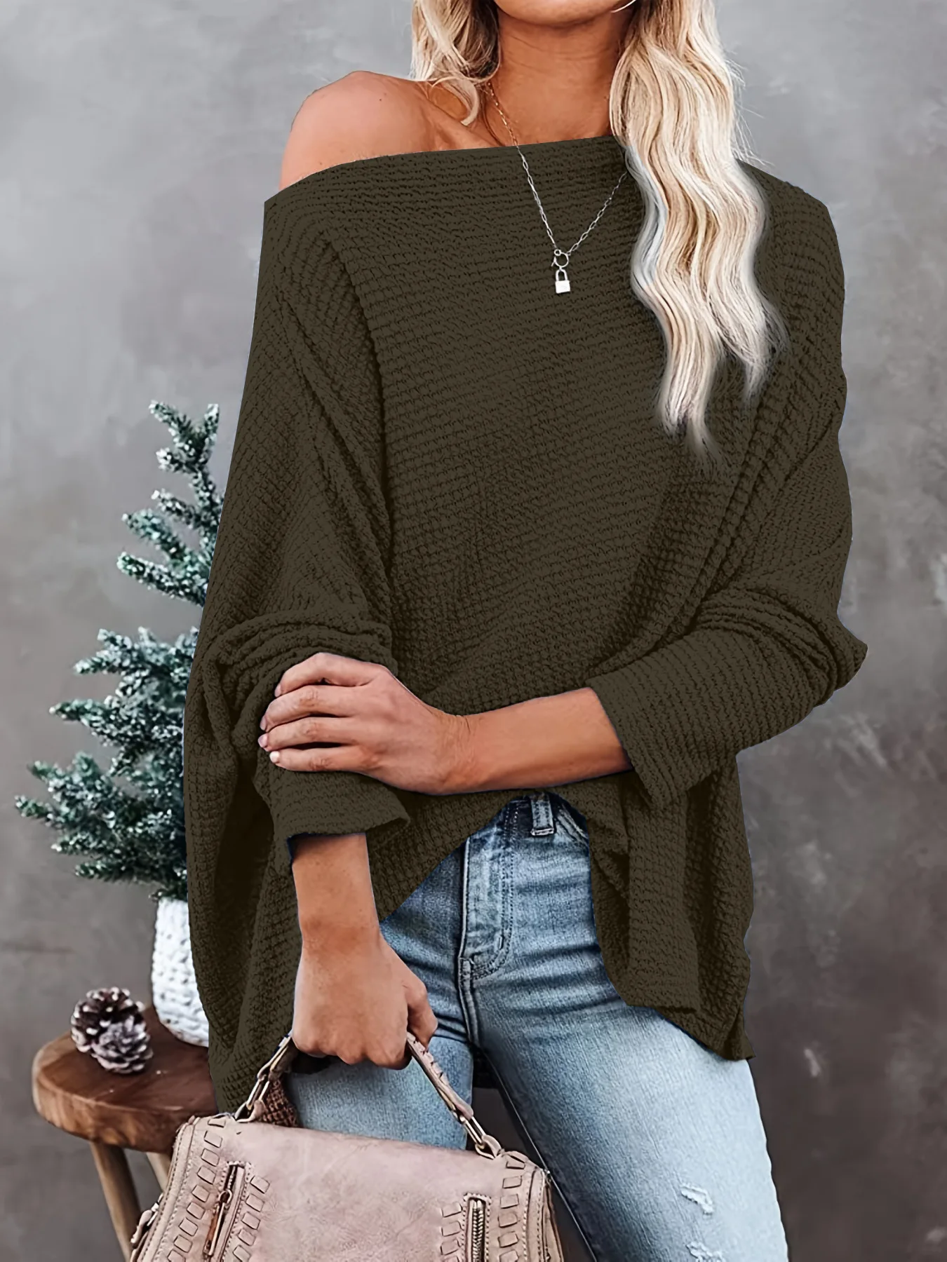 New Arrivals British style Waffle Knit Pullover Cross Season Soft Touch Tops Fashionable Off Shoulder Street Wear Woman Clothing