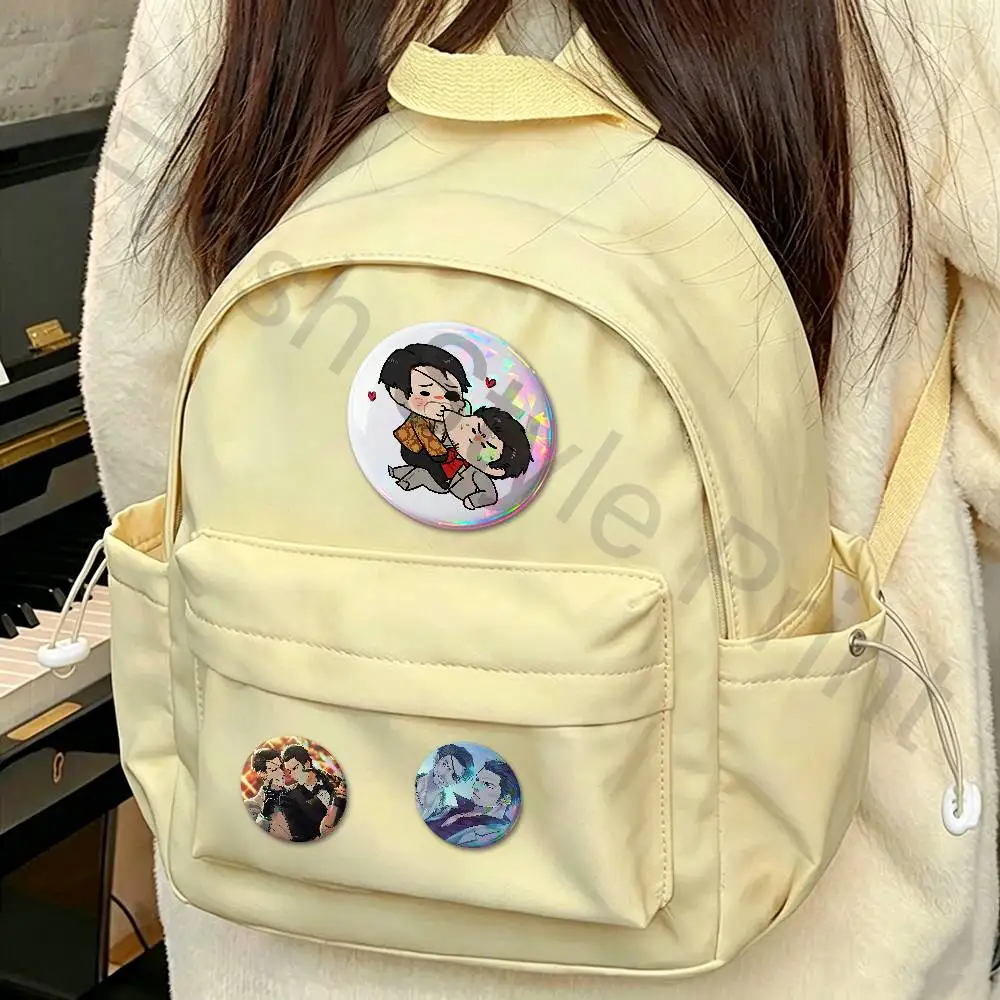Kiryu Kazuma Majima Y-Yakuza 58mm 44mm HD Print Brooch Badges Pretty Derby Round Display Brooches Lapel Pins