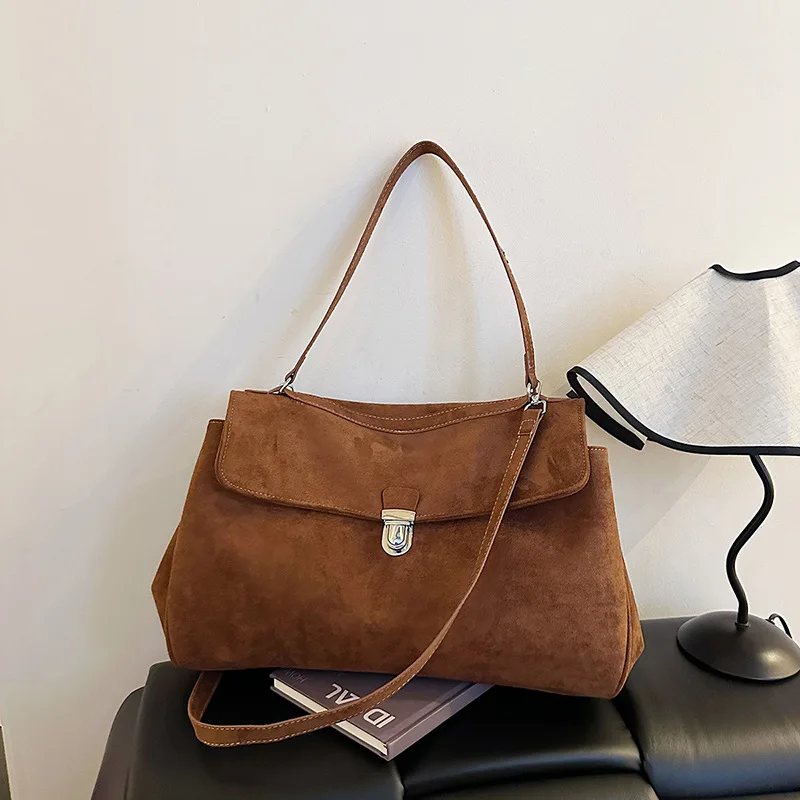 

2025 Autumn Winter Spacious Tote Bag, Vintage Shoulder Purse for Women, Versatile Commuter Crossbody Minimalist Day to Night Bag